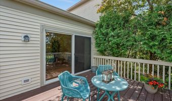 2835 Waterfront Ave, Algonquin, IL 60102