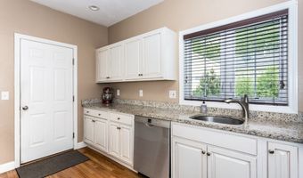 4 Candlelight Ln, Bellingham, MA 02019