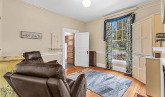 840 Broadway, Bangor, ME 04401