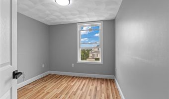 51 Alto St, Cranston, RI 02920