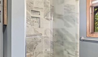 74500 240th St, Albert Lea, MN 56007