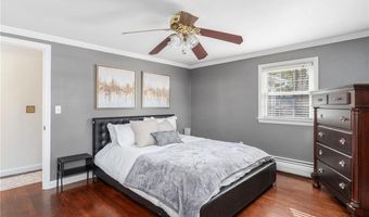 84 Hickory Dr, East Greenwich, RI 02818