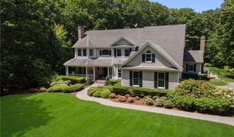 4 Brookfield Ct, East Greenwich, RI 02818