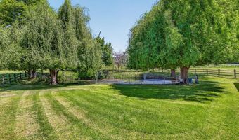 39 E Valley View Rd, Ashland, OR 97520