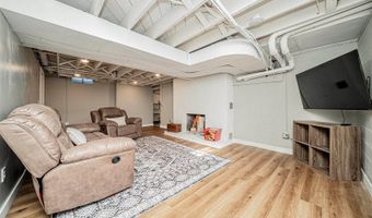 111 Moyne Dr, Abilene, KS 67410