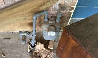 607 NW 2nd St, Atkins, AR 72823
