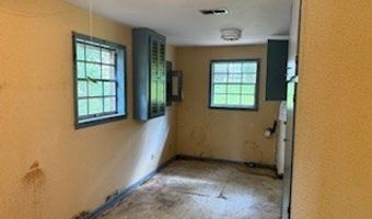 113 Sharon Cir, Americus, GA 31709
