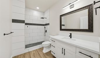 1379 A Manu Aloha St B, Kailua, HI 96734