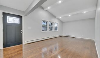 9 Holt St, Amityville, NY 11701