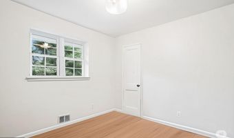 7116 WAYNE Dr, Annandale, VA 22003