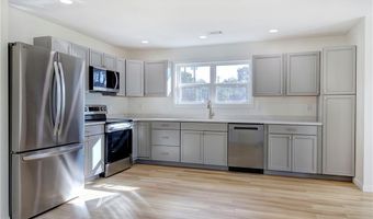 121 S Railroad St, Adairsville, GA 30103