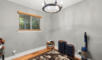 1251 Hawksbury Dr, Arnold, MO 63010