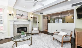 1812 N RANDOLPH St, Arlington, VA 22207