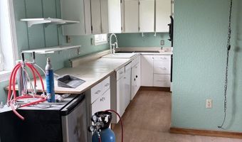 1020 Mallard Ln, Bethel, AK 99559