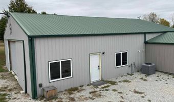 23058 160th St, Altamont, MO 64620