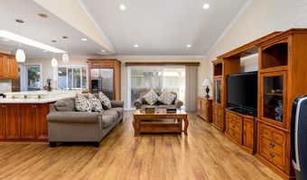 17219 Village 17, Camarillo, CA 93012
