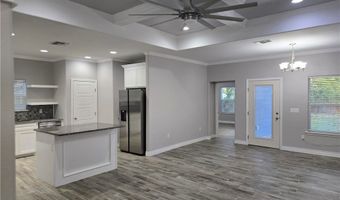 329 N 10th St, Aransas Pass, TX 78336
