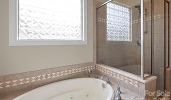 37 Stone House Rd, Arden, NC 28704