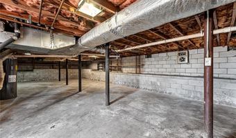 6 Ipswich Dr, Bella Vista, AR 72714