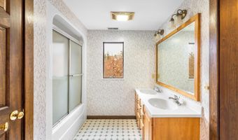 57 Center Rd, Canterbury, NH 03224