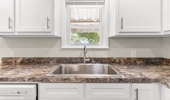 701 NE 2nd St, Andrews, TX 79714