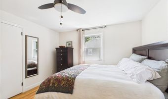 65 Bayberry Ln, East Greenwich, RI 02818