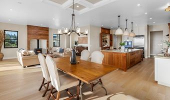 1335 Wikiup Dr, Santa Rosa, CA 95403