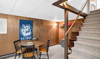 437 Lovely St, Avon, CT 06001