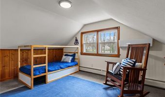4 Sherbrooke Rd, Barrington, RI 02806