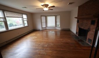 994 Limecrest Rd, Andover, NJ 07848