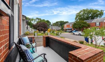2139 S OXFORD St, Arlington, VA 22204