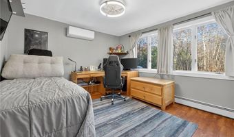 542 Main St, Hopkinton, RI 02833