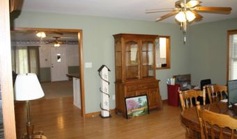 227 S. Seventh St, Albion, IL 62806