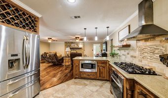 405 N Wickham St, Alvord, TX 76225