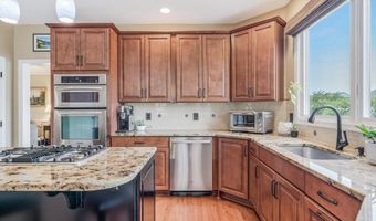 43799 ABBOTT Pl, Ashburn, VA 20147