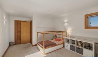 22000 SE Upper Matthews Creek Ln, Amity, OR 97101