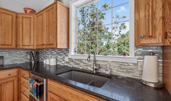 1601 Frank Hill Rd, Ashland, OR 97520