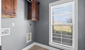 523 STERLING Rdg, Atoka, TN 38004
