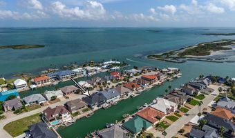 124 Sea Breeze Dr, Aransas Pass, TX 78336