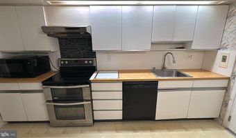 6 BABETTE Ct, Baltimore, MD 21208