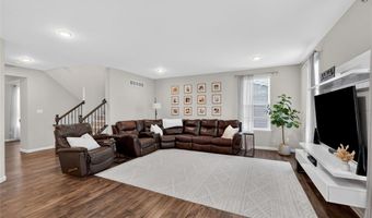 2049 Henley Woods Dr, Arnold, MO 63010