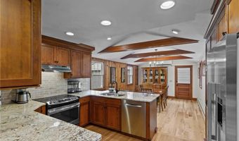 95 Lakehurst Dr, Coventry, RI 02816
