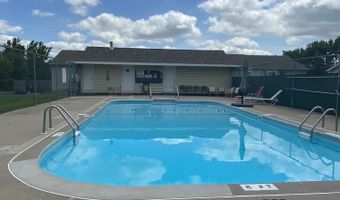 4714 Todd Dr, Ames, IA 50014