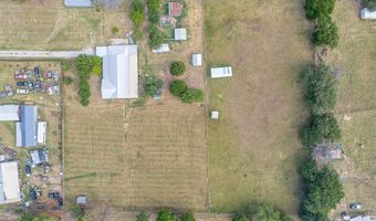 2370 Mary Niblack Rd, Ardmore, OK 73401