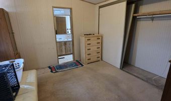 536 E Silverwood Ln, Benson, AZ 85602