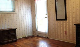 1702 Valley View Dr, Bedford, IN 47421