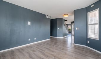 1070 W LARK Dr, Chandler, AZ 85286
