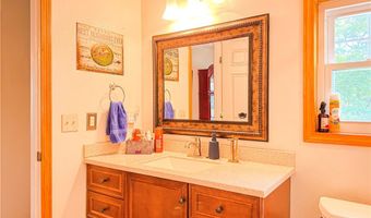 614 NE 2nd St, Atkins, AR 72823