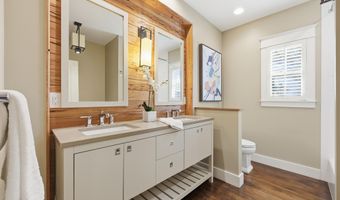 698 BEACH Ave, Atlantic Beach, FL 32233