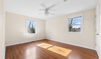 11 Searingtown Rd, Albertson, NY 11507